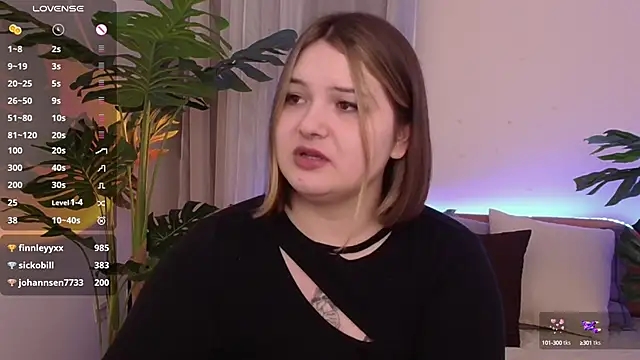 Snapshot of Alice_Walters chatting on January 31, 2025, 9:26 pm Alice Walters online show from January 31, 2025, 9:26 pm