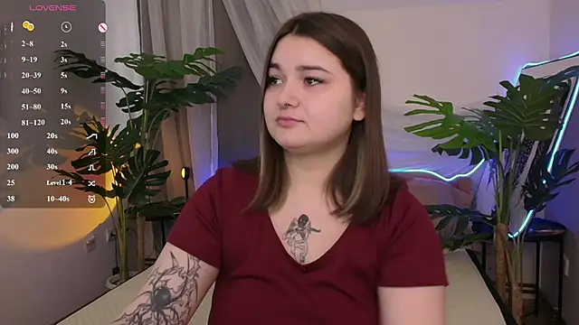 Snapshot of Alice_Walters chatting on September 30, 2025, 2:33 pm Alice Walters online show from September 30, 2025, 2:33 pm