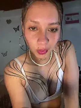 Snapshot of Andi9_ chatting on January 14, 2025, 3:01 am Andi9  online show from January 14, 2025, 3:01 am