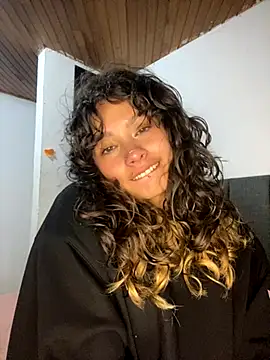 Snapshot of Andi9_ chatting on October 15, 2025, 2:01 am Andi9  online show from October 15, 2025, 2:01 am