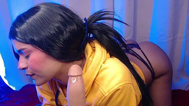 Annyjhonson online show from January 24, 2025, 9:47 pm