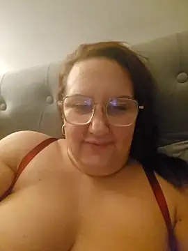 Snapshot of Bekahblows chatting on November 3, 2025, 5:20 am Bekahblows online show from November 3, 2025, 5:20 am