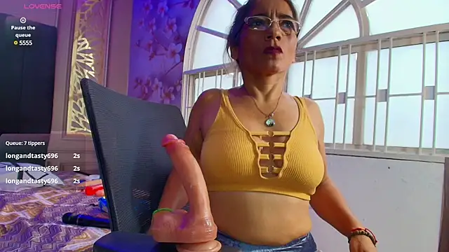 Snapshot of mature_bigass__ chatting on February 25, 2025, 6:09 pm mature bigass online show from February 25, 2025, 6:09 pm