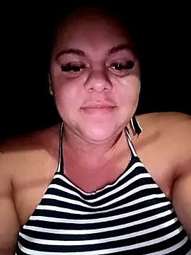 Snapshot of lima_2480 chatting on December 15, 2025, 9:19 pm lima 2480 online show from December 15, 2025, 9:19 pm