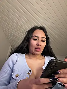 Anily Lovely online show from February 6, 2025, 2:33 am