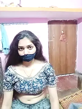 Snapshot of Cute-Simmi chatting on December 13, 2024, 9:35 am Cute-Simmi online show from December 13, 2024, 9:35 am