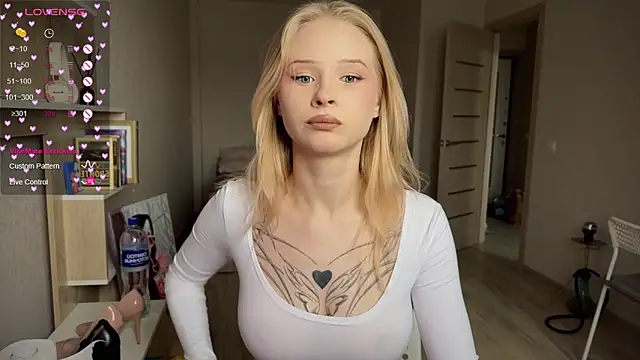 lisa barbie online show from September 14, 2025, 1:32 pm