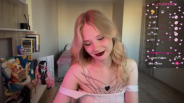 lisa barbie online show from September 26, 2025, 2:43 pm