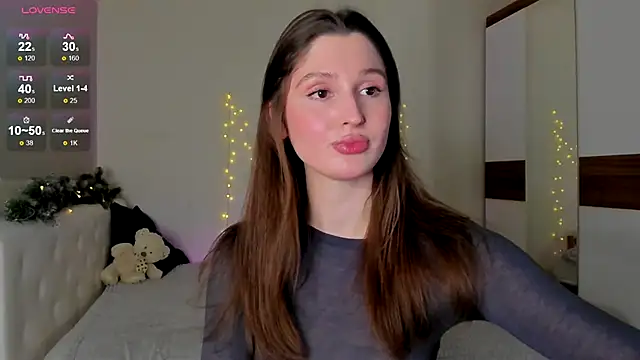 Snapshot of tender_babyy chatting on December 21, 2024, 2:26 pm tender babyy online show from December 21, 2024, 2:26 pm