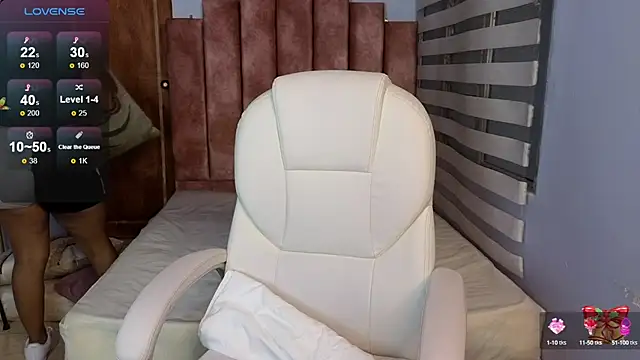 Snapshot of lou_rosse_ chatting on December 20, 2024, 9:06 pm lou rosse  online show from December 20, 2024, 9:06 pm