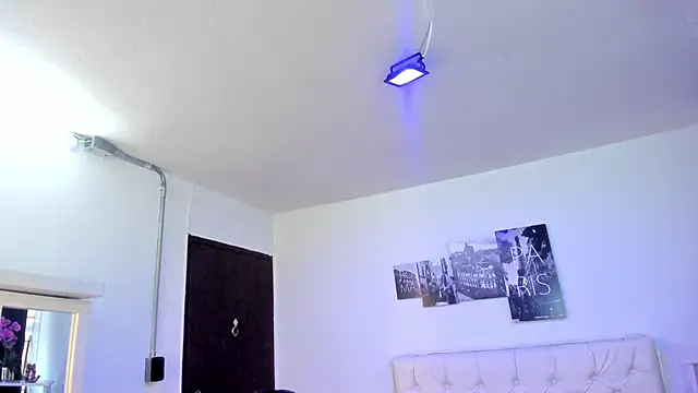 Amy Kiitty  online show from September 9, 2025, 12:37 pm