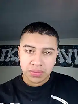 Snapshot of SexyBoy-Bigclit chatting on January 8, 2025, 1:31 pm SexyBoy-Bigclit online show from January 8, 2025, 1:31 pm