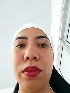 Sweet hot mia online show from November 18, 2025, 1:26 pm