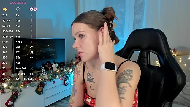 Snapshot of Marta_May_ chatting on December 15, 2024, 7:42 pm Marta May  online show from December 15, 2024, 7:42 pm