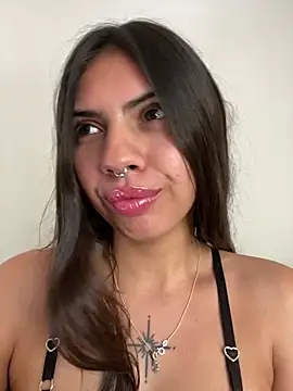 Argentiiniita online show from February 7, 2025, 9:15 pm