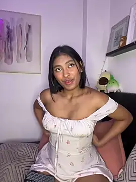 Isabella fasilier online show from February 12, 2025, 2:24 am