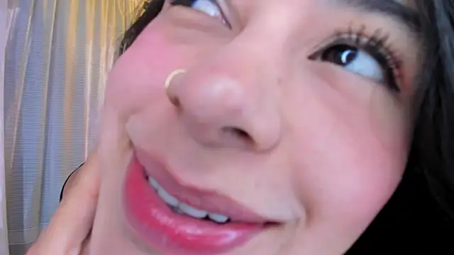 Snapshot of GabyButtler1 chatting on January 15, 2025, 1:52 pm GabyButtler1 online show from January 15, 2025, 1:52 pm