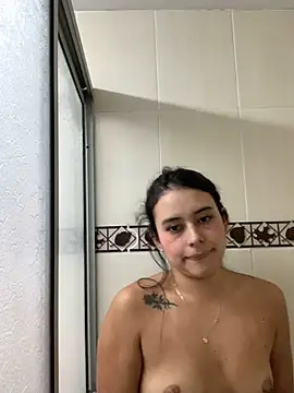 Snapshot of GabyButtler1 chatting on January 16, 2025, 3:35 pm GabyButtler1 online show from January 16, 2025, 3:35 pm