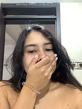 Snapshot of GabyButtler1 chatting on February 5, 2025, 5:09 pm GabyButtler1 online show from February 5, 2025, 5:09 pm