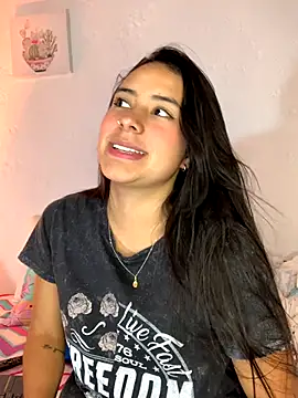 Snapshot of GabyButtler1 chatting on September 18, 2025, 1:18 am GabyButtler1 online show from September 18, 2025, 1:18 am