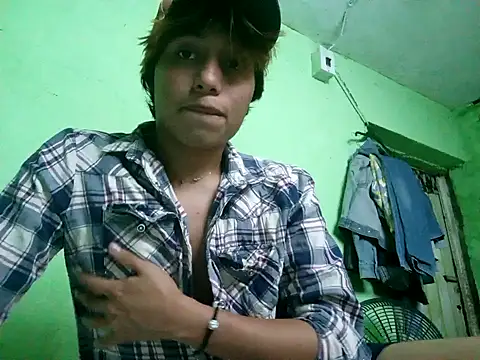 Snapshot of ruygw chatting on December 8, 2024, 9:02 am ruygw online show from December 8, 2024, 9:02 am