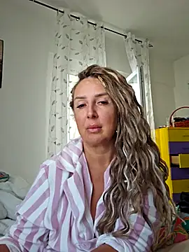 MariaRichi  online show from September 29, 2025, 6:51 am