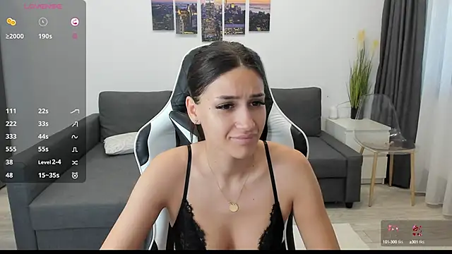 Kimi Ivy online show from September 19, 2025, 4:14 am