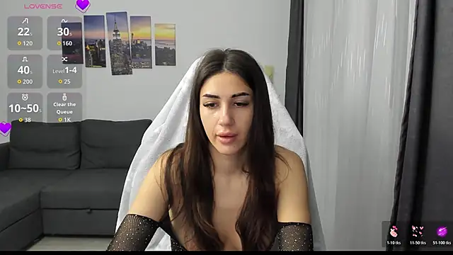 Kimi Ivy online show from December 1, 2025, 4:28 am