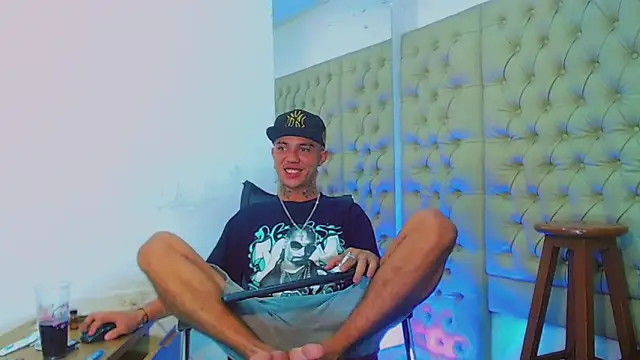 Snapshot of HannibalLester chatting on January 29, 2025, 7:32 pm HannibalLester online show from January 29, 2025, 7:32 pm