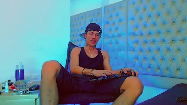 Snapshot of HannibalLester chatting on February 4, 2025, 12:00 pm HannibalLester online show from February 4, 2025, 12:00 pm