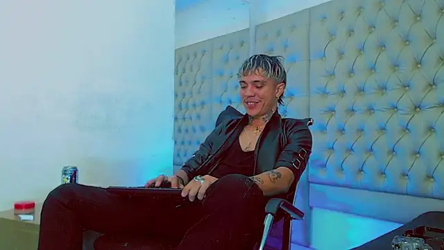 Snapshot of HannibalLester chatting on February 5, 2025, 4:14 pm HannibalLester online show from February 5, 2025, 4:14 pm