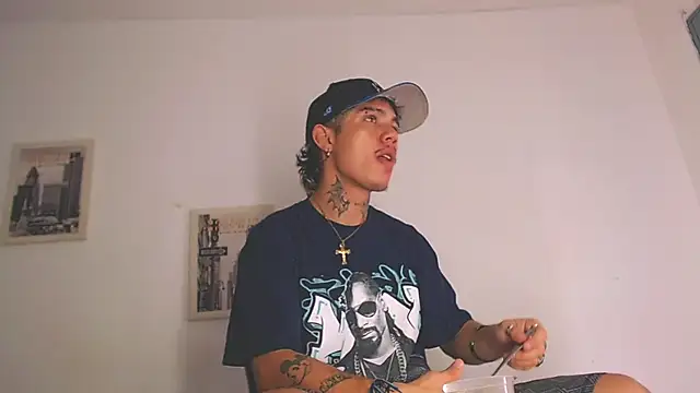 Snapshot of HannibalLester chatting on February 28, 2025, 7:48 am HannibalLester online show from February 28, 2025, 7:48 am