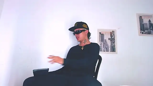 Snapshot of HannibalLester chatting on March 1, 2025, 3:21 am HannibalLester online show from March 1, 2025, 3:21 am