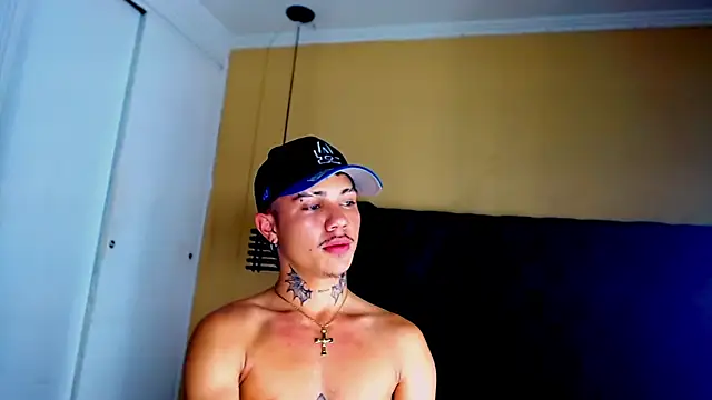 Snapshot of HannibalLester chatting on March 11, 2025, 5:49 am HannibalLester online show from March 11, 2025, 5:49 am