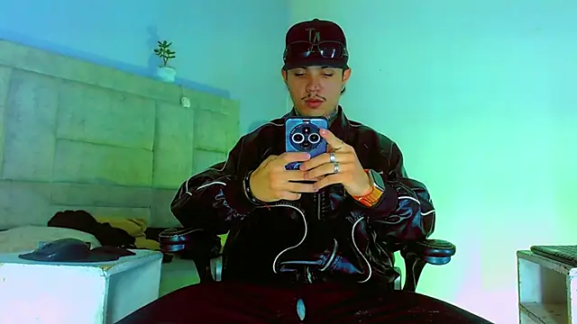 Snapshot of HannibalLester chatting on September 11, 2025, 4:01 am HannibalLester online show from September 11, 2025, 4:01 am