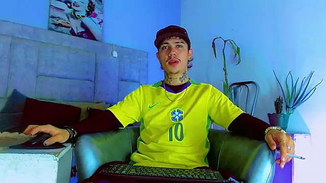 Snapshot of HannibalLester chatting on September 17, 2025, 3:30 am HannibalLester online show from September 17, 2025, 3:30 am