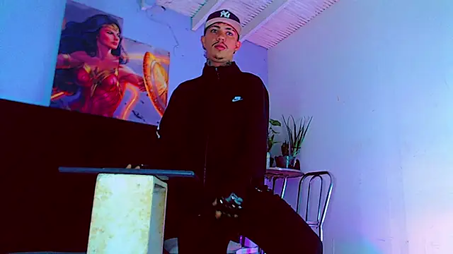 Snapshot of HannibalLester chatting on October 27, 2025, 6:28 am HannibalLester online show from October 27, 2025, 6:28 am