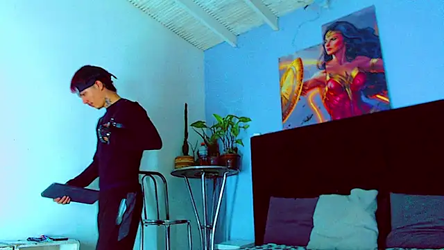 Snapshot of HannibalLester chatting on October 31, 2025, 5:52 am HannibalLester online show from October 31, 2025, 5:52 am