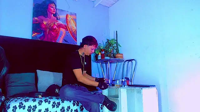 Snapshot of HannibalLester chatting on November 6, 2025, 3:51 am HannibalLester online show from November 6, 2025, 3:51 am