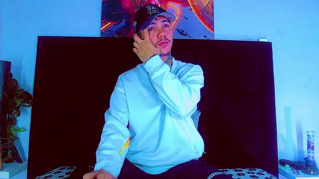 Snapshot of HannibalLester chatting on November 18, 2025, 4:39 am HannibalLester online show from November 18, 2025, 4:39 am