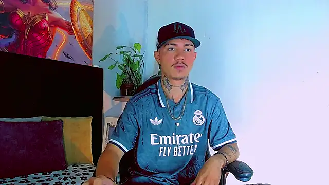 Snapshot of HannibalLester chatting on November 23, 2025, 5:51 am HannibalLester online show from November 23, 2025, 5:51 am