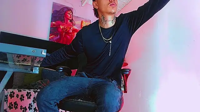 Snapshot of HannibalLester chatting on November 25, 2025, 4:45 am HannibalLester online show from November 25, 2025, 4:45 am