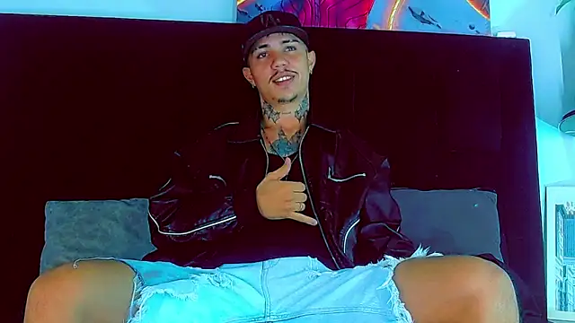 Snapshot of HannibalLester chatting on November 30, 2025, 4:16 am HannibalLester online show from November 30, 2025, 4:16 am