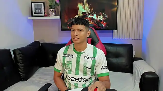 yei-sant online show from November 12, 2025, 3:51 am