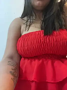 crystalmmour online show from January 2, 2025, 4:35 pm