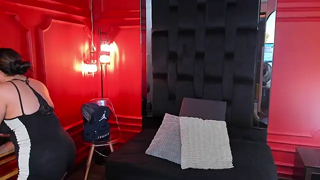 nathalie rossel online show from February 22, 2025, 1:22 am