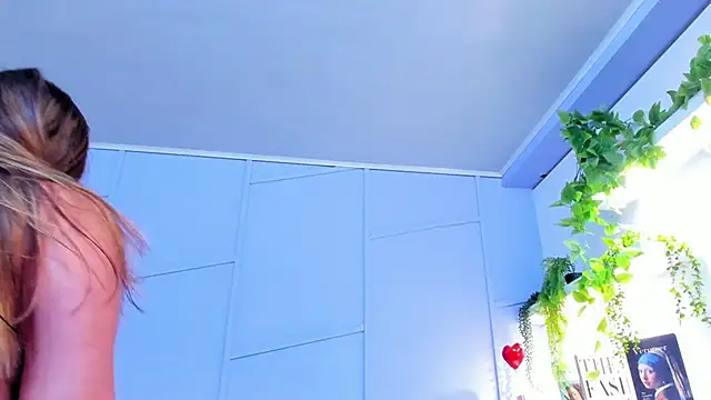 nathalie rossel online show from October 14, 2025, 7:14 pm