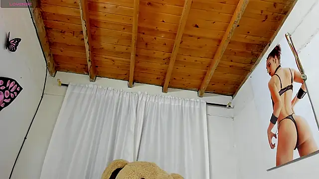 Snapshot of sweet_amalia4 chatting on September 15, 2025, 3:28 am sweet amalia4 online show from September 15, 2025, 3:28 am