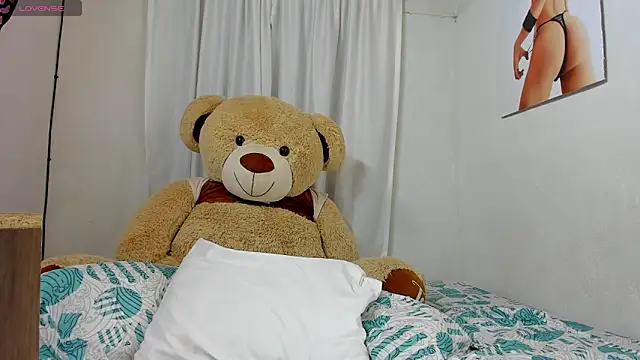 Snapshot of sweet_amalia4 chatting on September 16, 2025, 2:34 am sweet amalia4 online show from September 16, 2025, 2:34 am