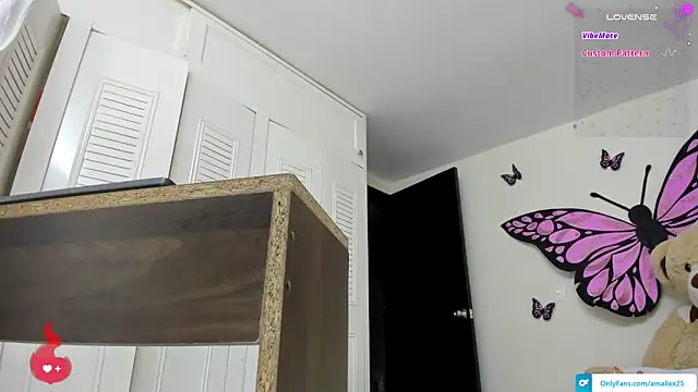 Snapshot of sweet_amalia4 chatting on November 27, 2025, 9:39 pm sweet amalia4 online show from November 27, 2025, 9:39 pm